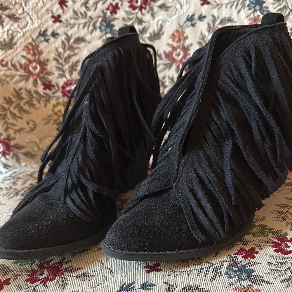 Coconuts by Matisse Black Ankle Boots Classic Design